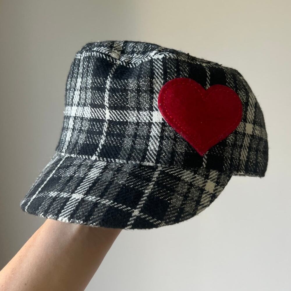 Y2K Hat With Heart